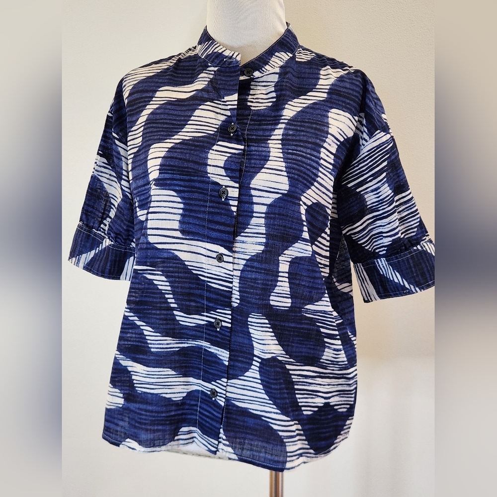 || BANANA REPUBLIC FACTORY || blouse, size small, short sleeve button down, boxy